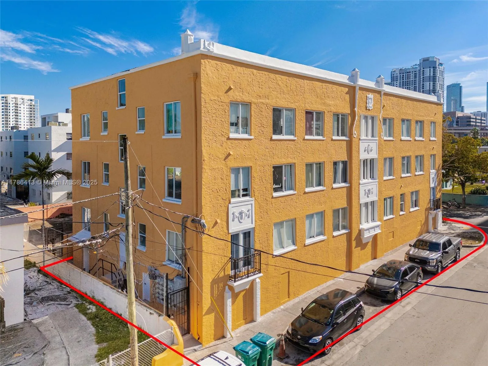 440 SW 5th Ave, Miami, FL 33130 photo 4