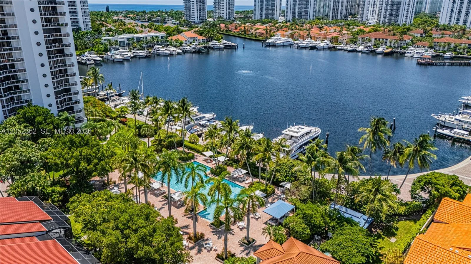 3598 Yacht Club Dr # 601+DEN, Aventura, FL 33180