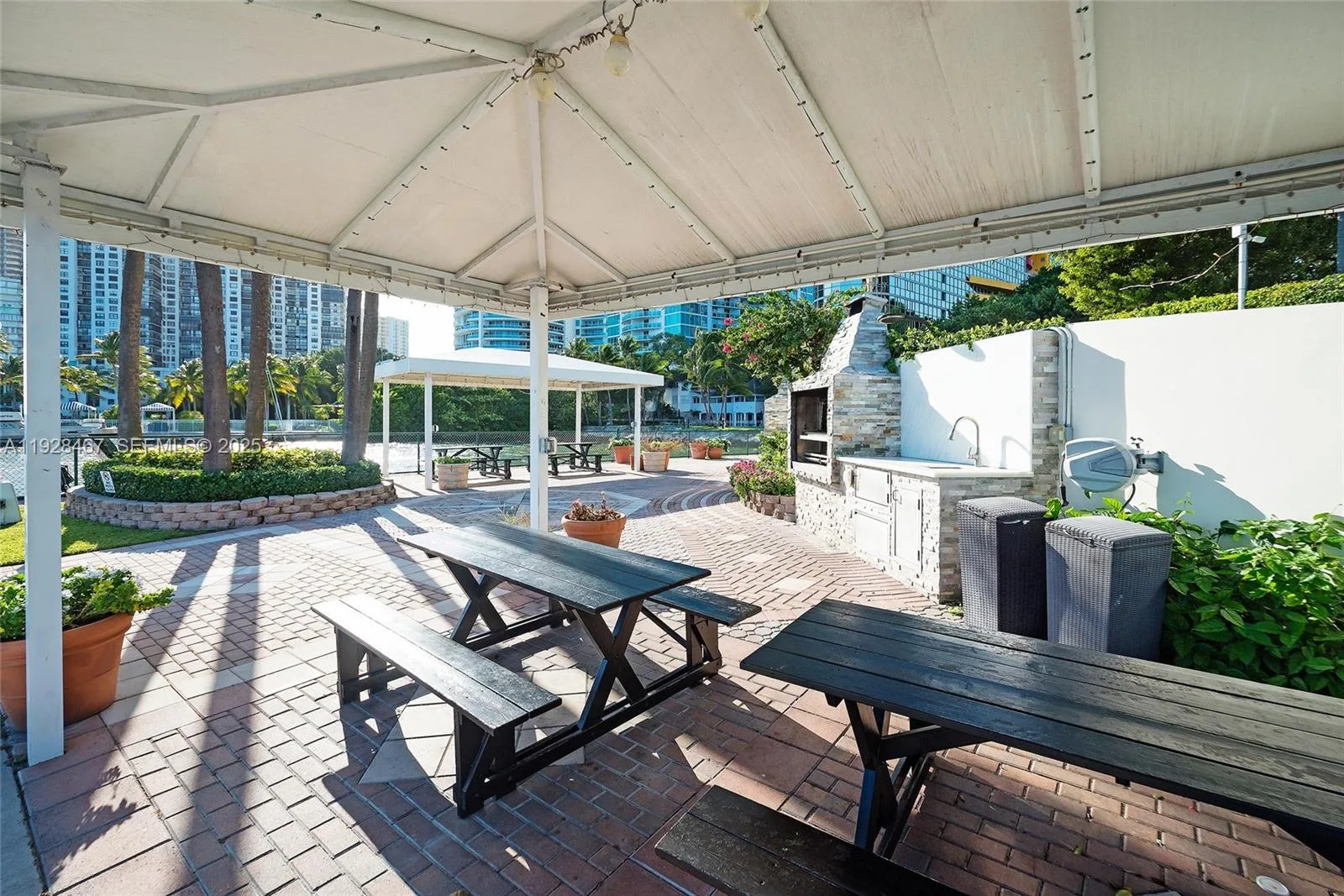 1901 Brickell Ave # B905, Miami, FL 33129 photo 13