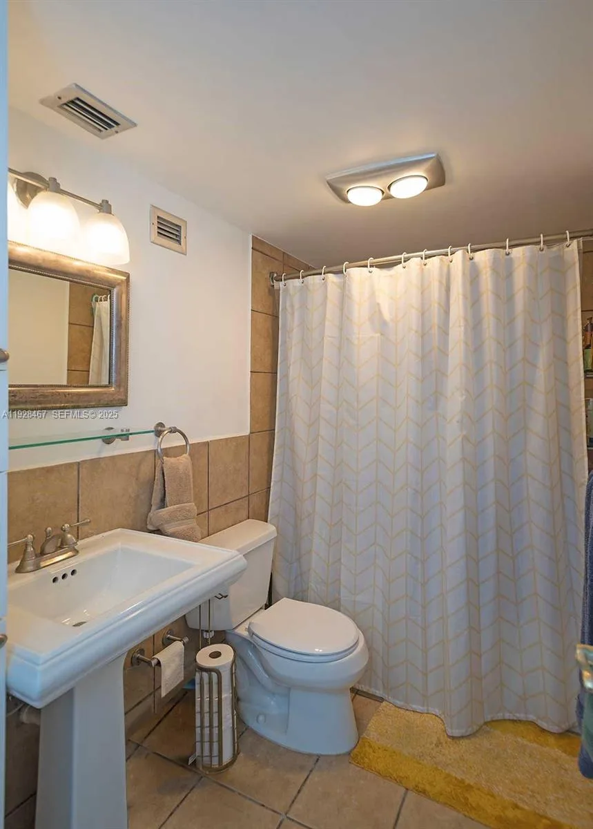 1901 Brickell Ave # B905, Miami, FL 33129 photo 7