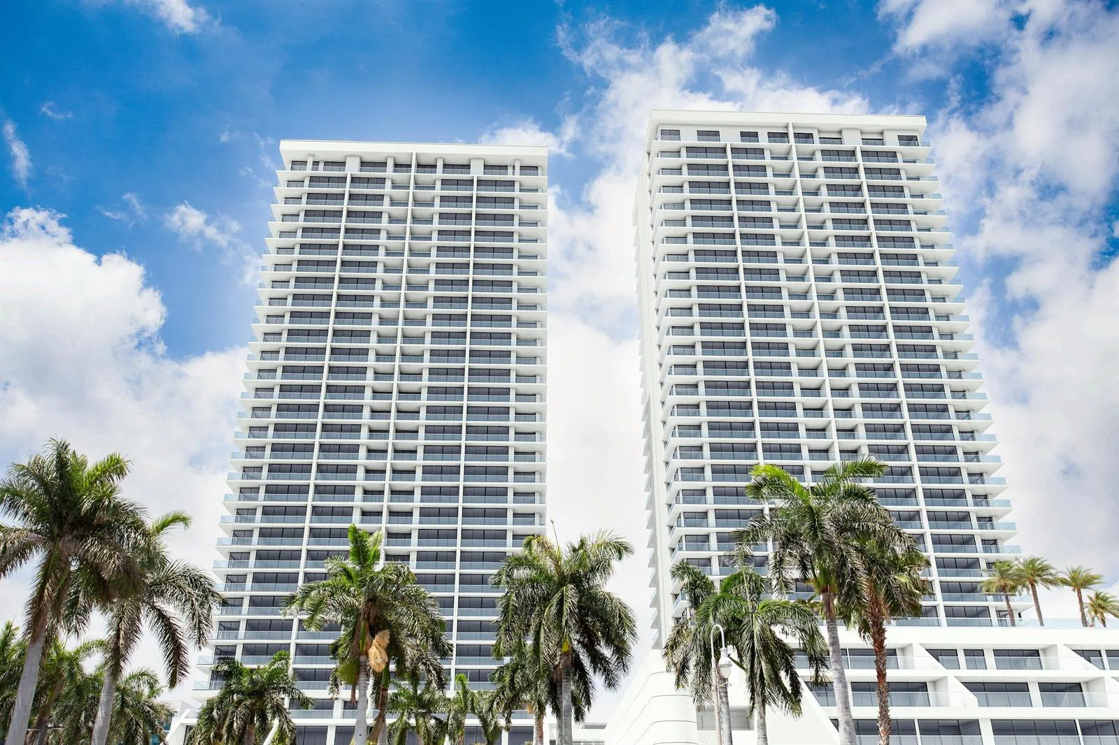 529 S Flagler Drive # Th3e, West Palm Beach, FL 33401