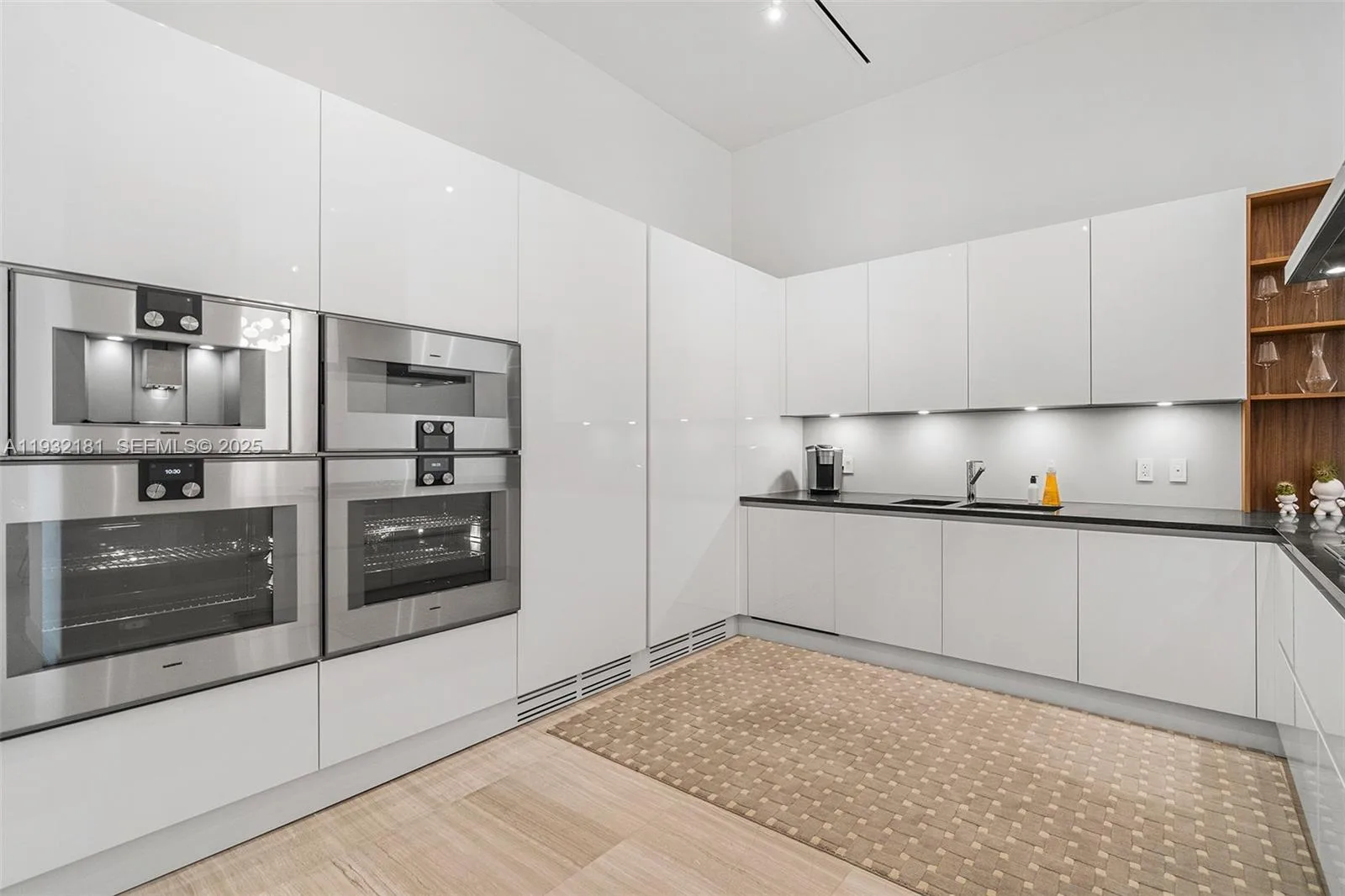 4701 N Meridian Ave # 210, Miami Beach, FL 33140 photo 10