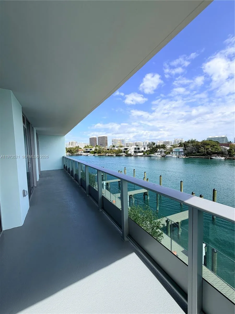 9201 E Bay Harbor Dr # 303, Bay Harbor Islands, FL 33154 photo 3