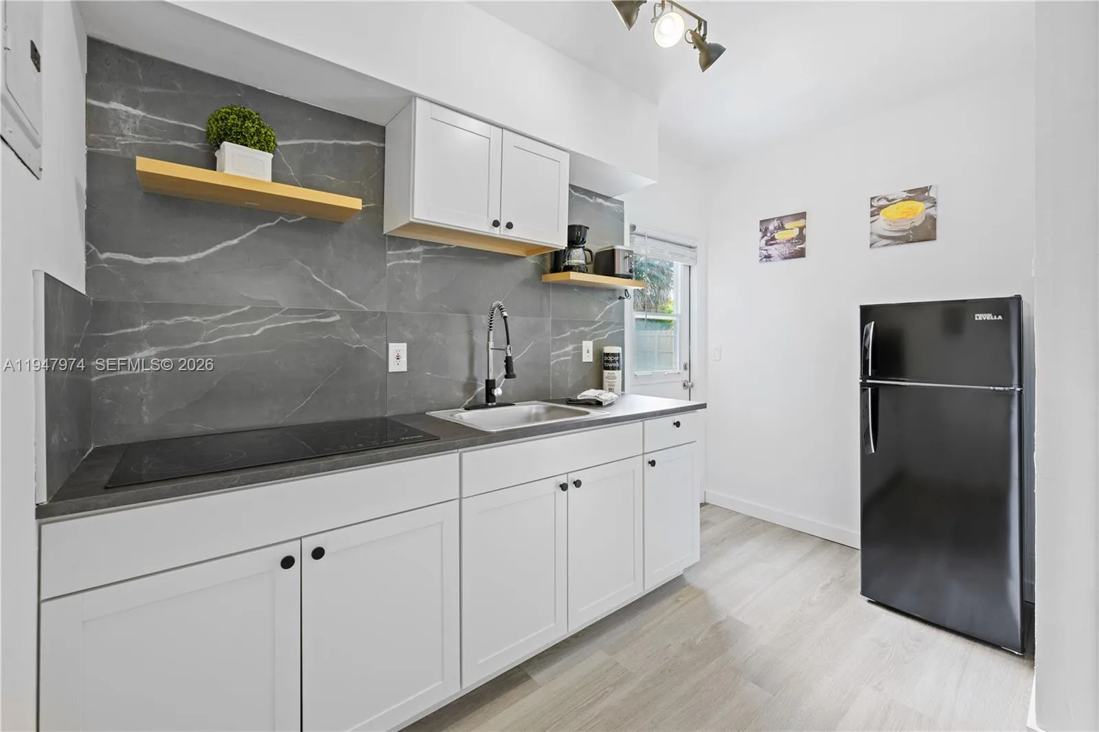 1444 NE 13th Ave unit 1-3, Fort Lauderdale, FL 33304 — zdjęcie 3