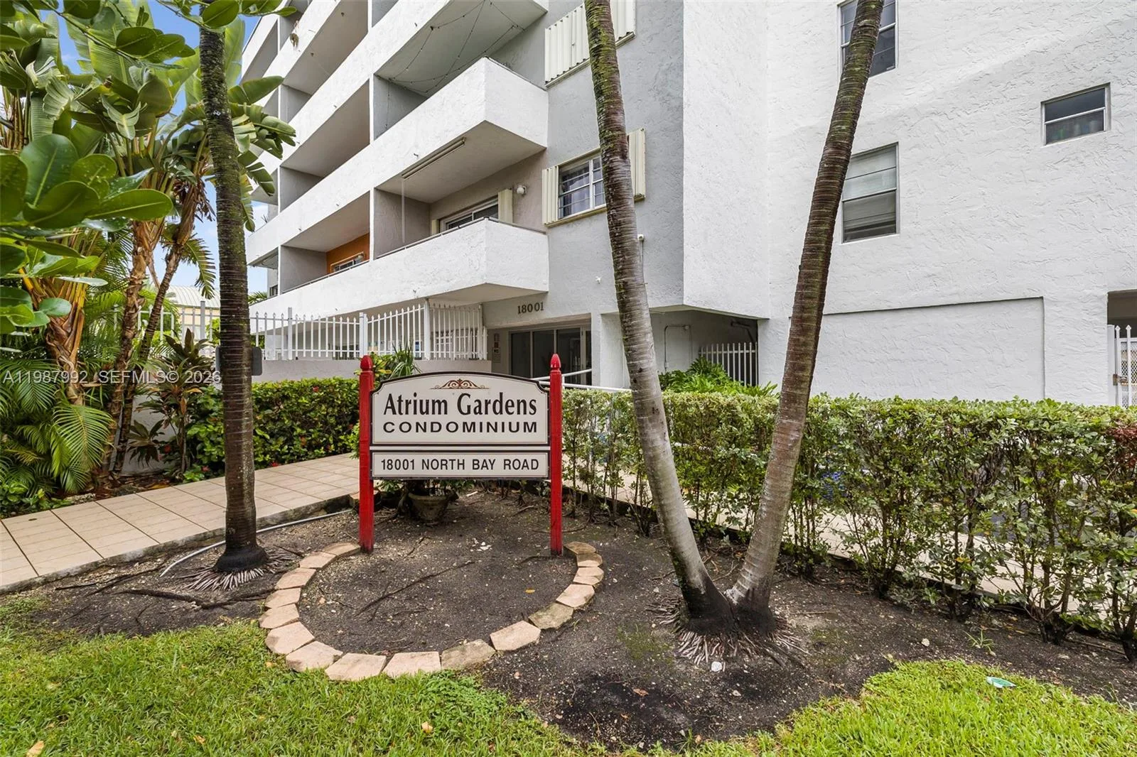 18001 N Bay Rd # 505, Sunny Isles Beach, FL 33160 photo 2