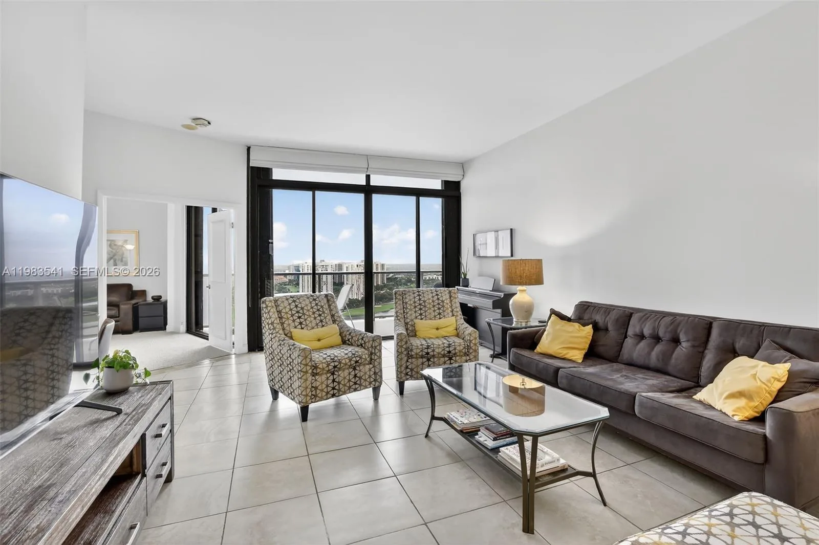 20281 E Country Club Dr # TS 5, Aventura, FL 33180 photo 5