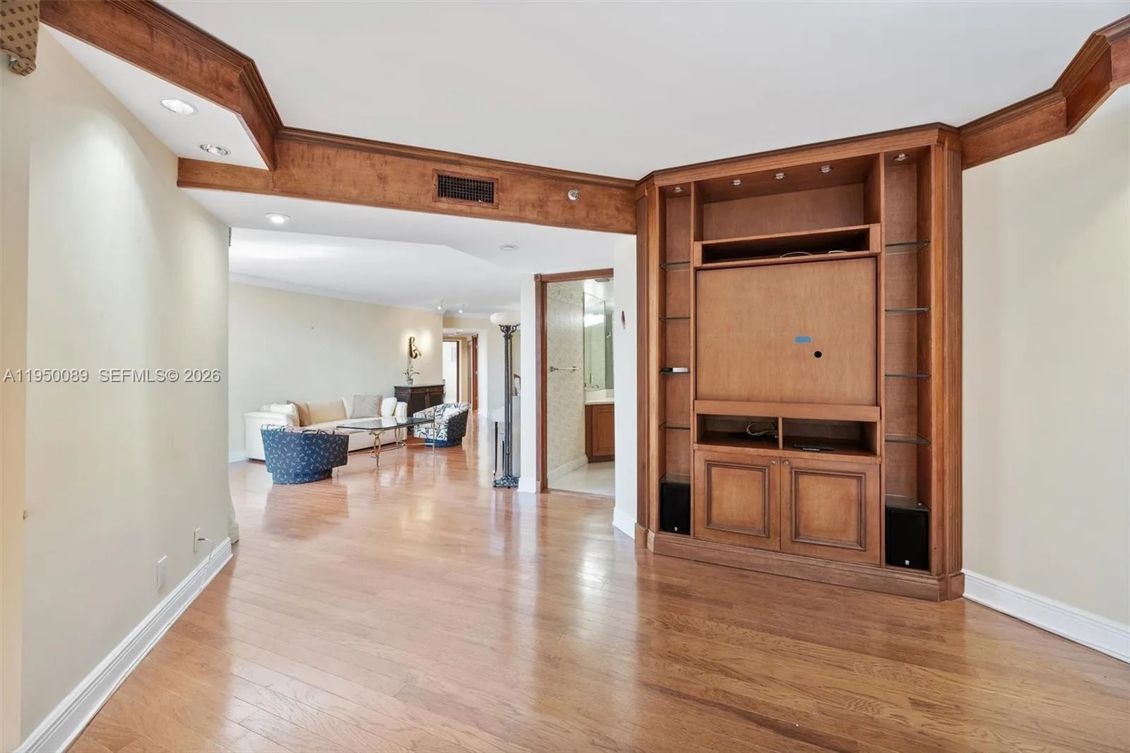 1000 E Island Blvd # 803, Aventura, FL 33160 photo 11