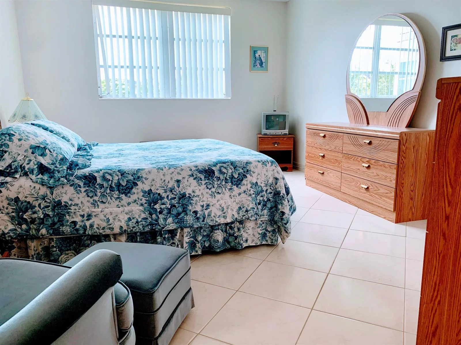 2800 NW 47th Terrace # 304, Lauderdale Lakes, FL 33313