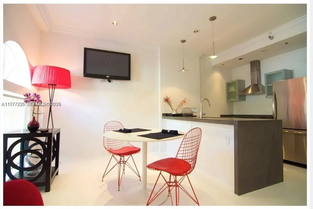 130 3rd St # 101, Miami Beach, FL 33139 photo 6