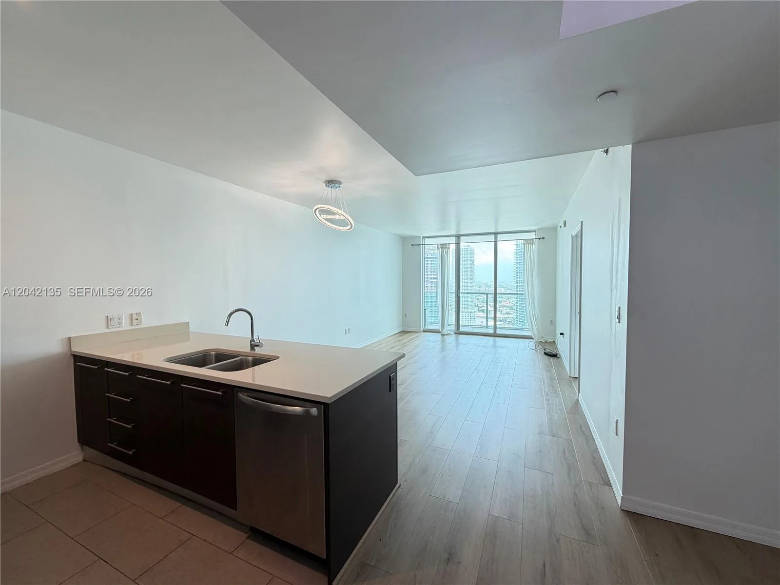 55 SE 6th St # 3900, Miami, FL 33131 photo 2