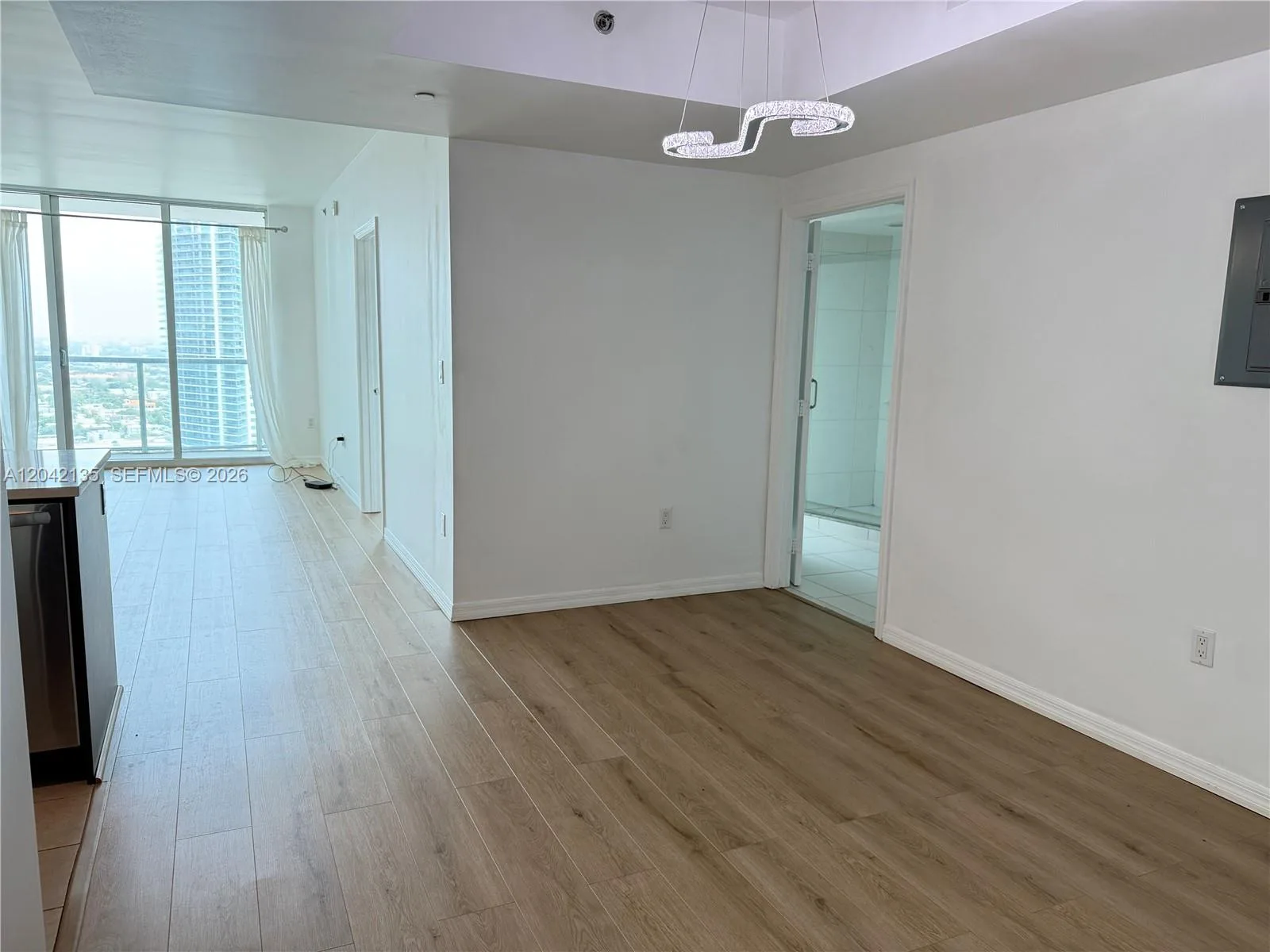 55 SE 6th St # 3900, Miami, FL 33131 photo 5