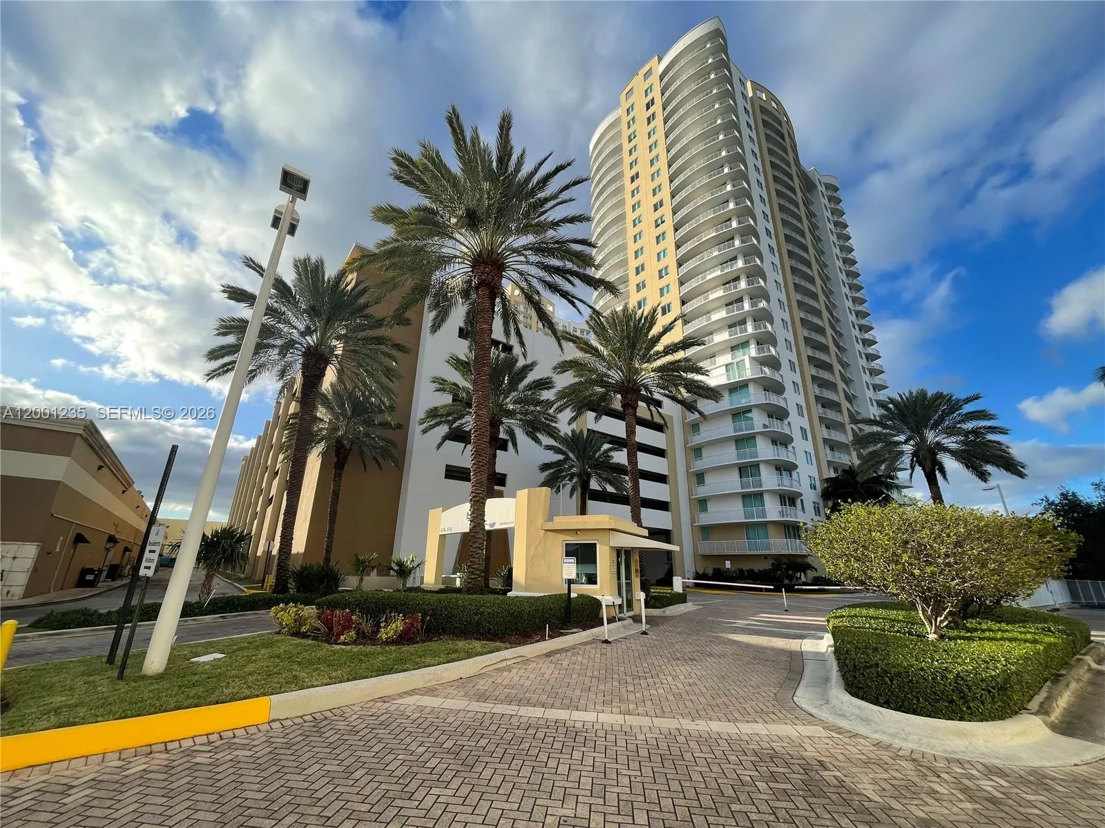 1755 E Hallandale Beach Blvd # 2002E, Hallandale Beach, FL 33009