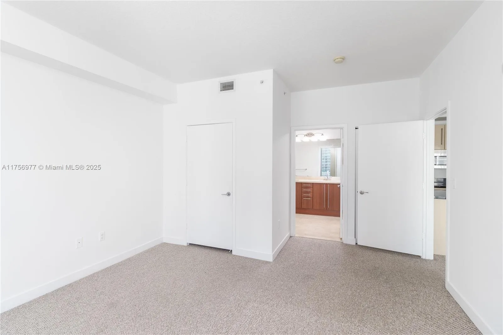1111 SW 1st Ave # 2423-N, Miami, FL 33130 photo 6