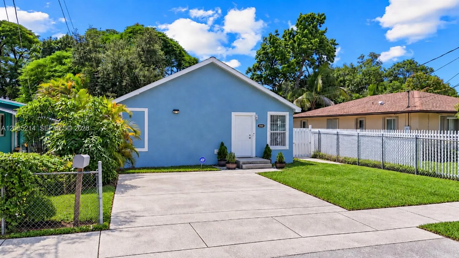 1958 NW 59th St, Miami, FL 33142