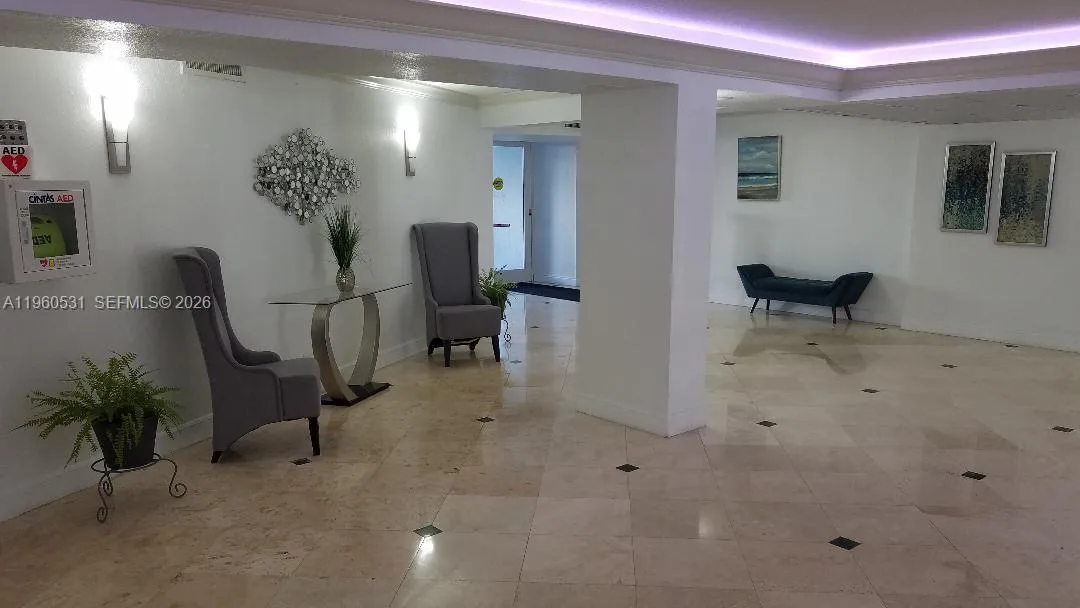 800 Parkview Dr # 416, Hallandale Beach, FL 33009 photo 3