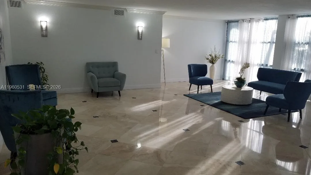 800 Parkview Dr # 416, Hallandale Beach, FL 33009 photo 4