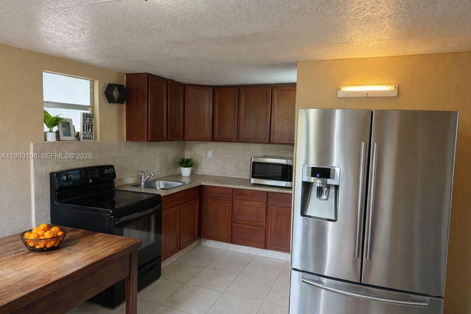 2353 SW 2nd St, Miami, FL 33135 photo 4