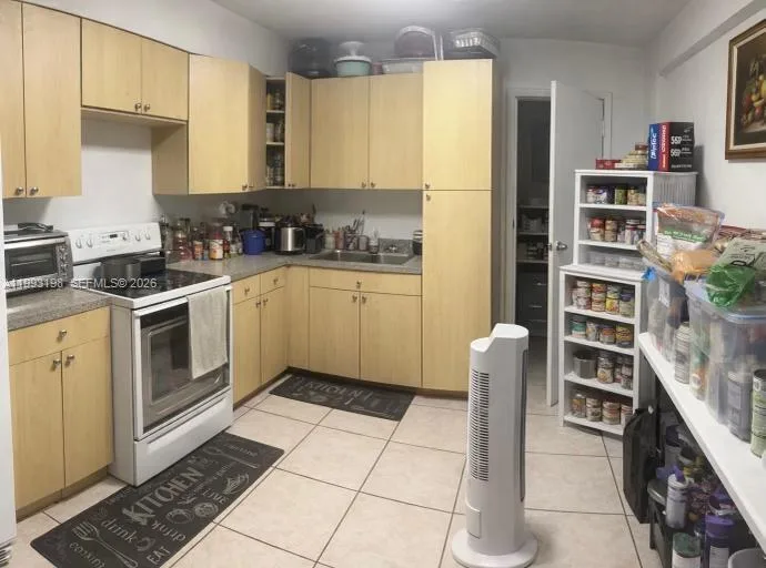 2353 SW 2nd St, Miami, FL 33135 photo 5