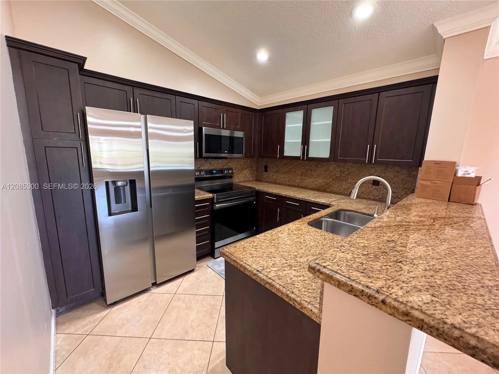 211 SW 95th Ter # 202, Pembroke Pines, FL 33025
