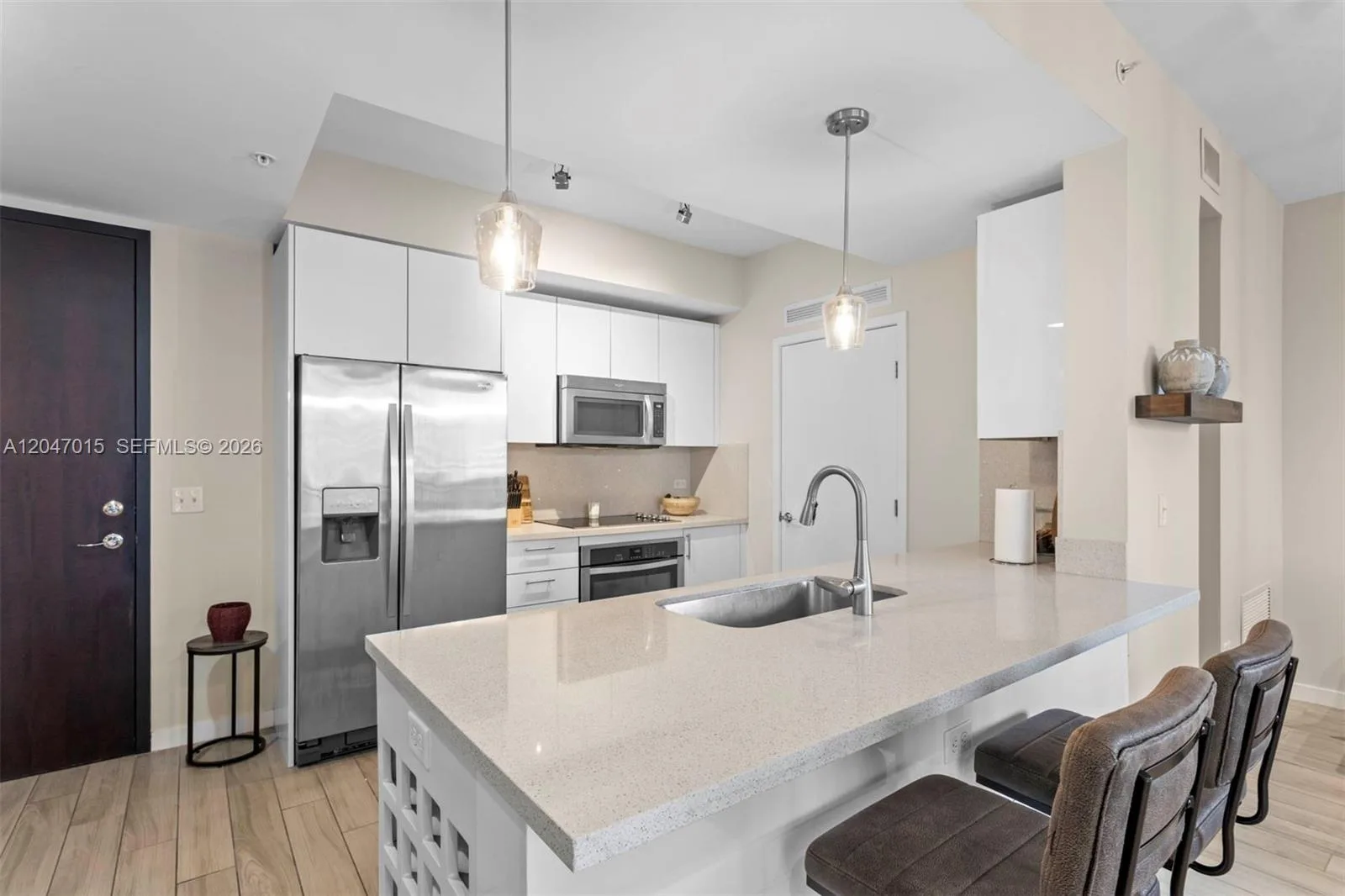 999 SW 1st Ave # 2015, Miami, FL 33130 photo 11