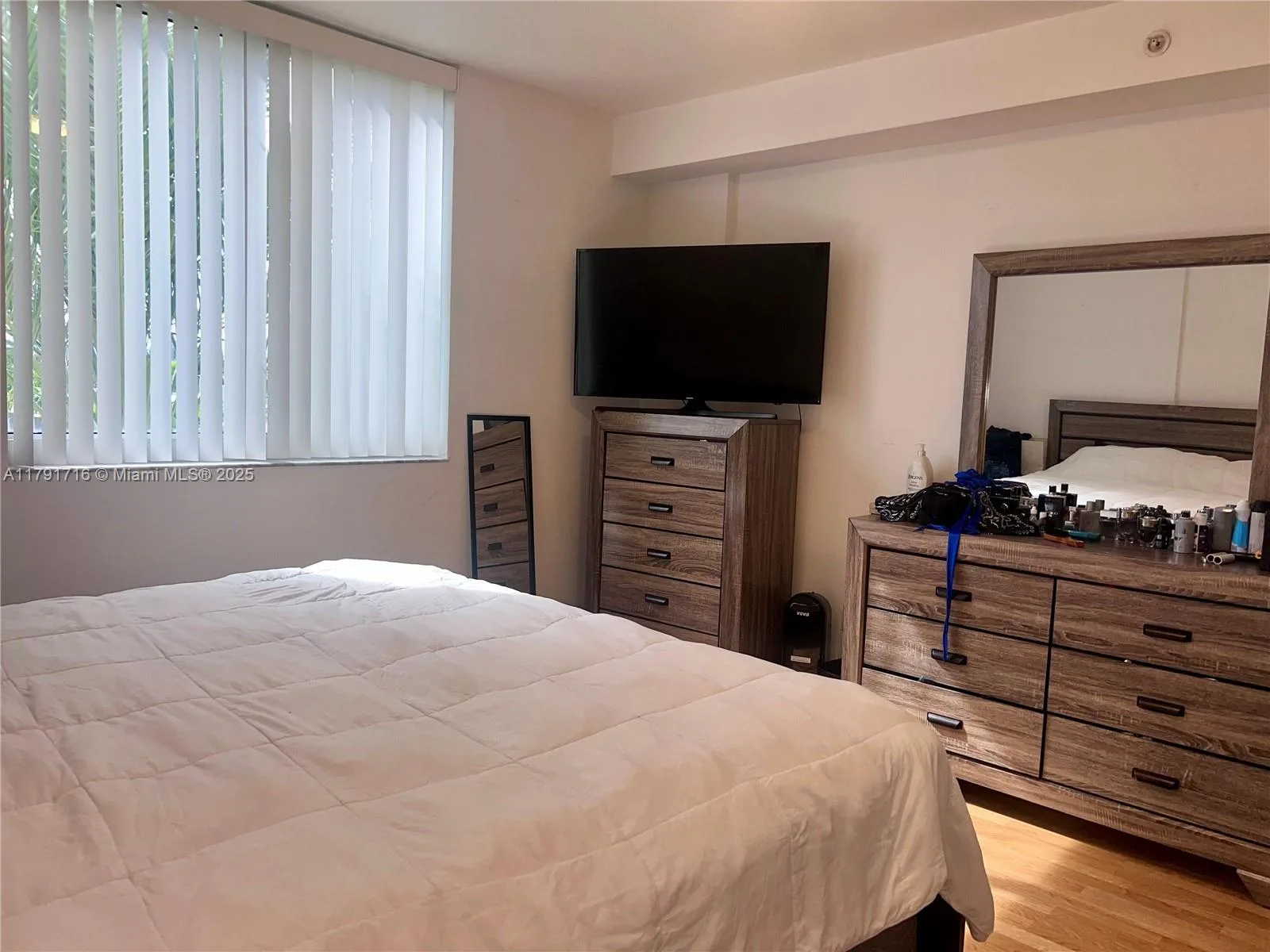 2775 NE 187th St # 311, Aventura, FL 33180 photo 5