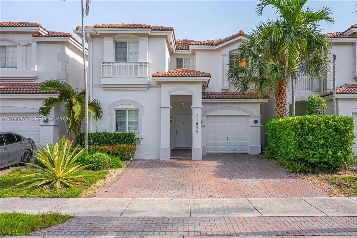 11495 NW 71st St, Doral, FL 33178 photo 2