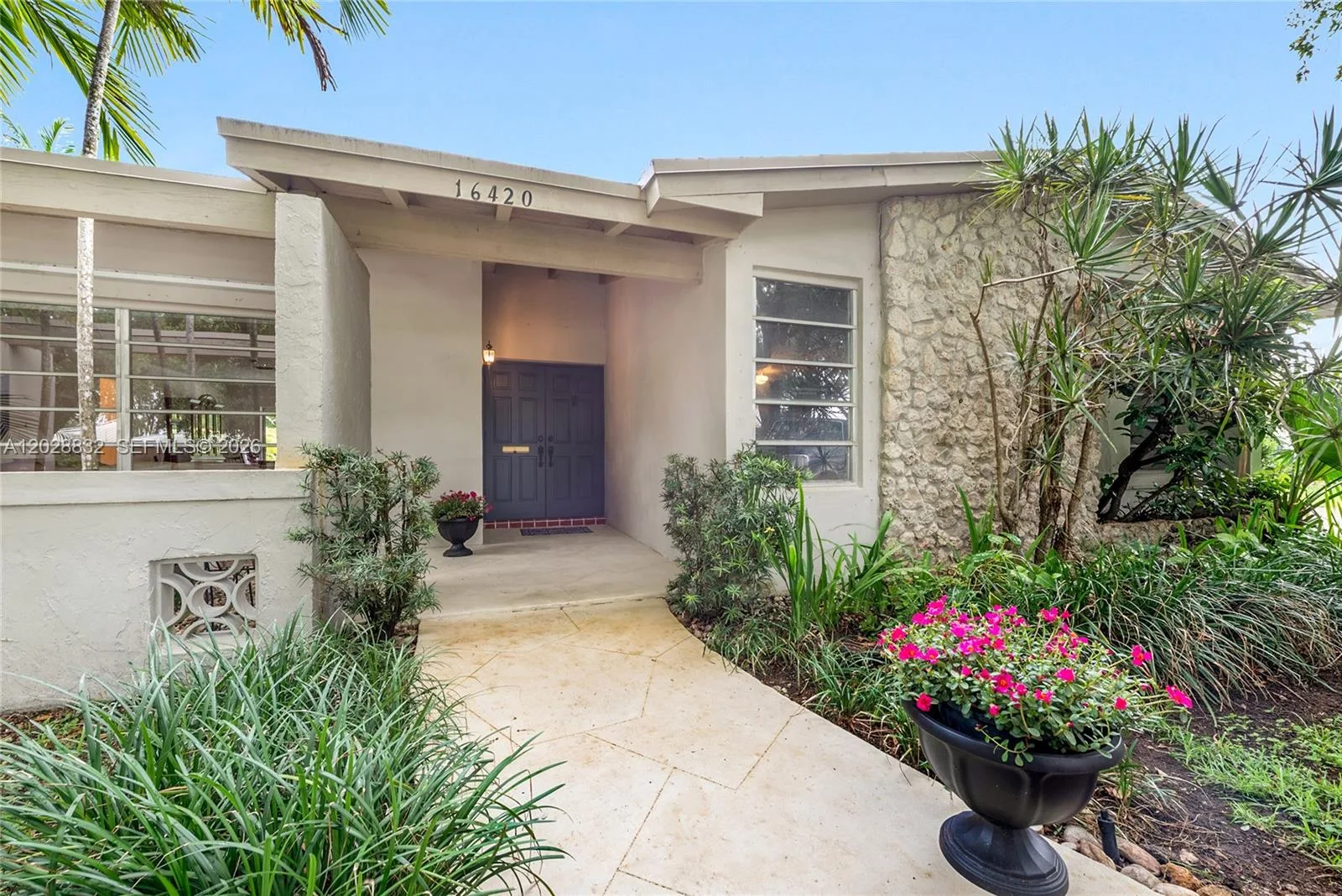 16420 SW 81st Ave, Palmetto Bay, FL 33157