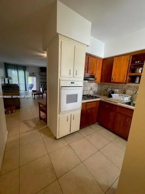 6580 Santona St # A39, Coral Gables, FL 33146 photo 10