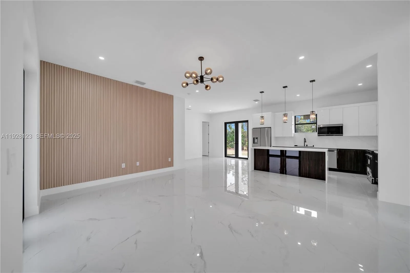 745 CHAPMAN AVE S, Lehigh Acres, FL 33974