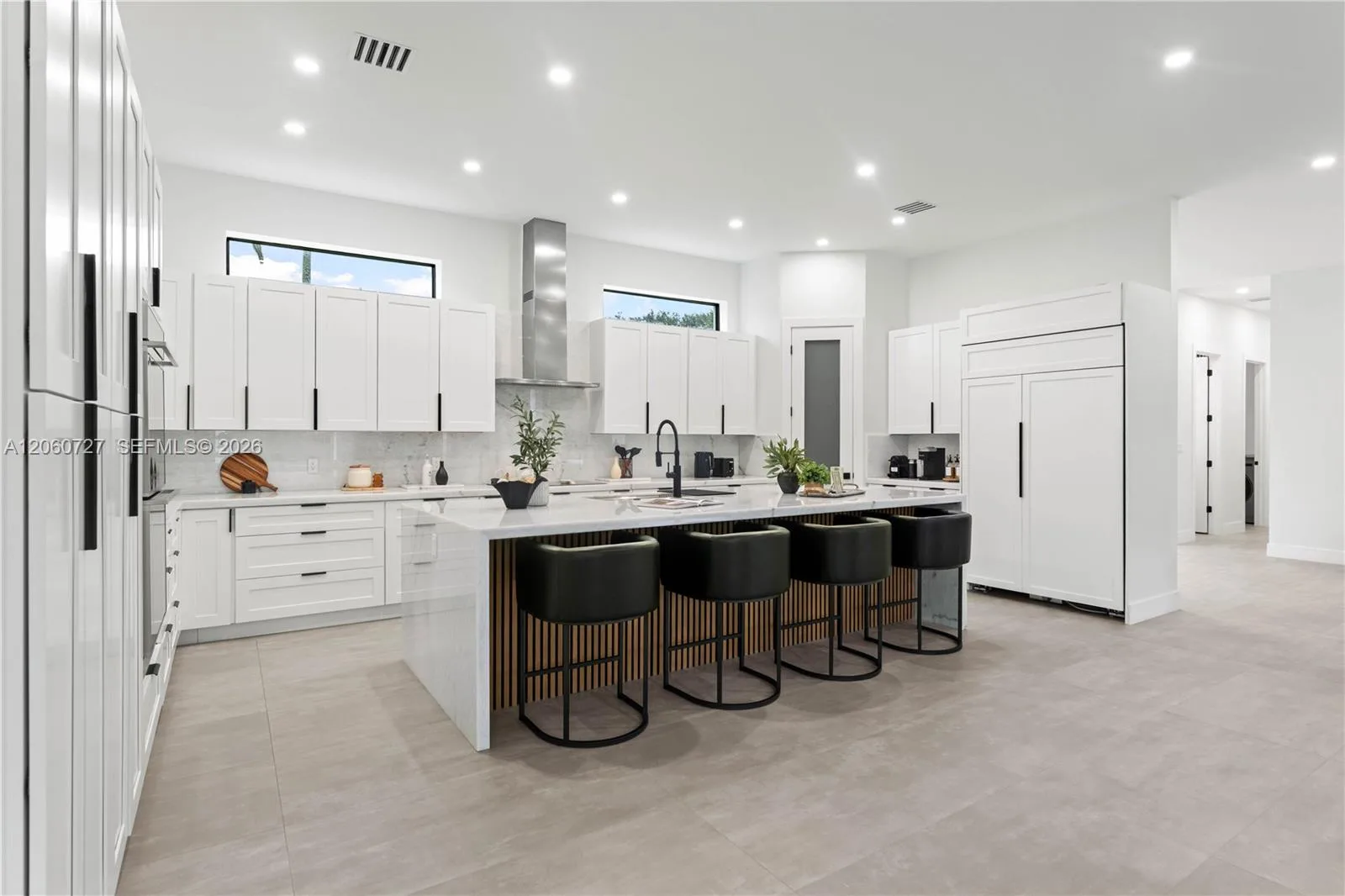360 Holly Ln, Plantation, FL 33317