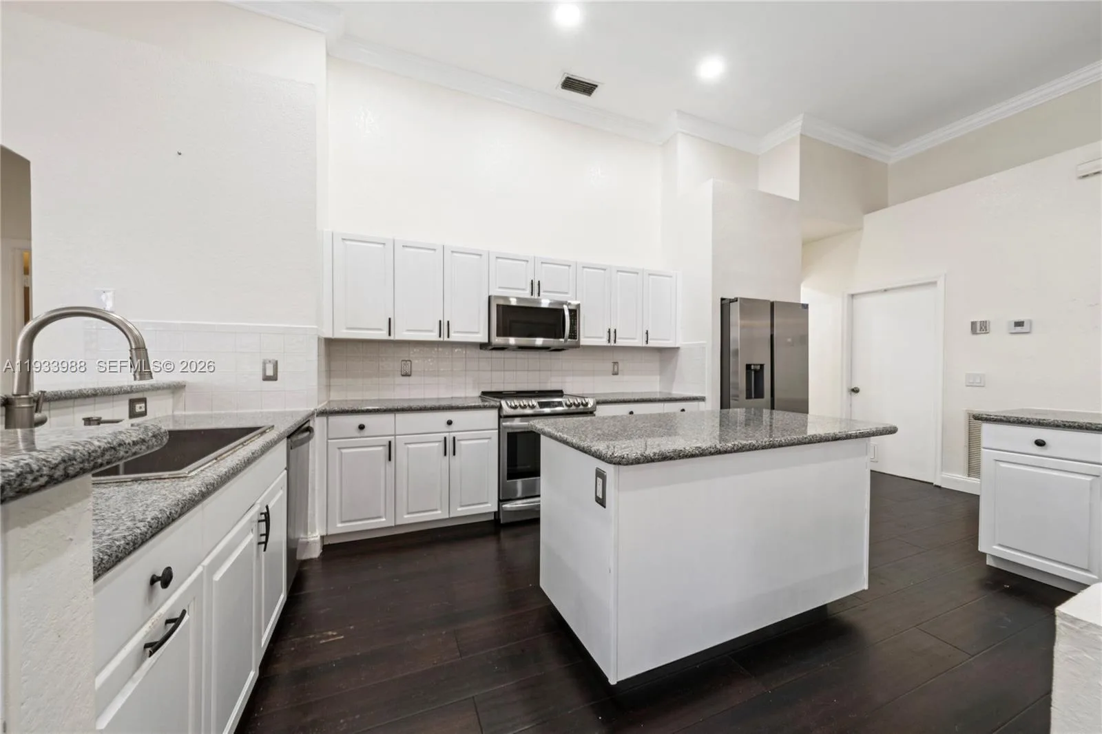 2893 Oakbrook Dr, Weston, FL 33332 photo 13