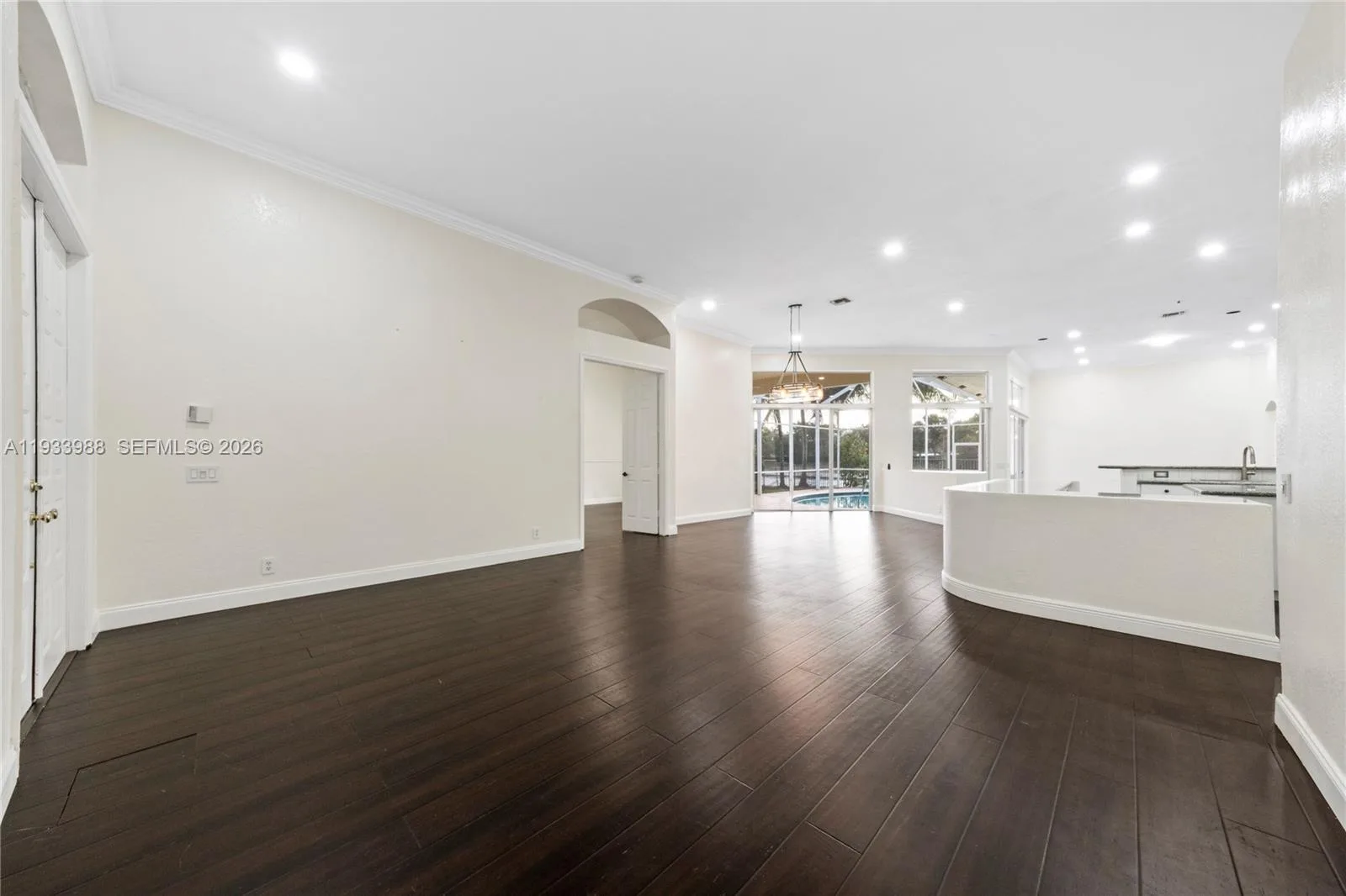 2893 Oakbrook Dr, Weston, FL 33332 photo 9