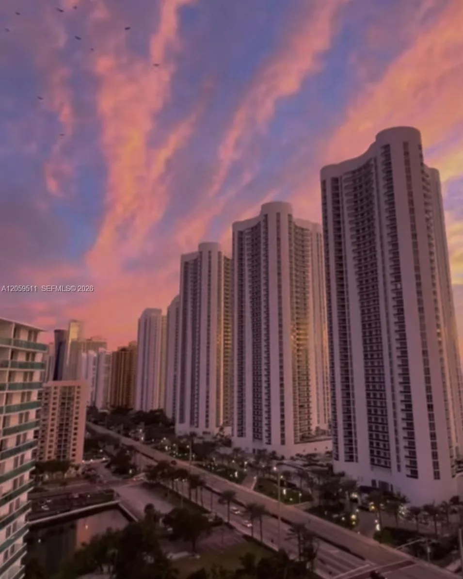 17021 N Bay Rd # 910, Sunny Isles Beach, FL 33160 photo 5