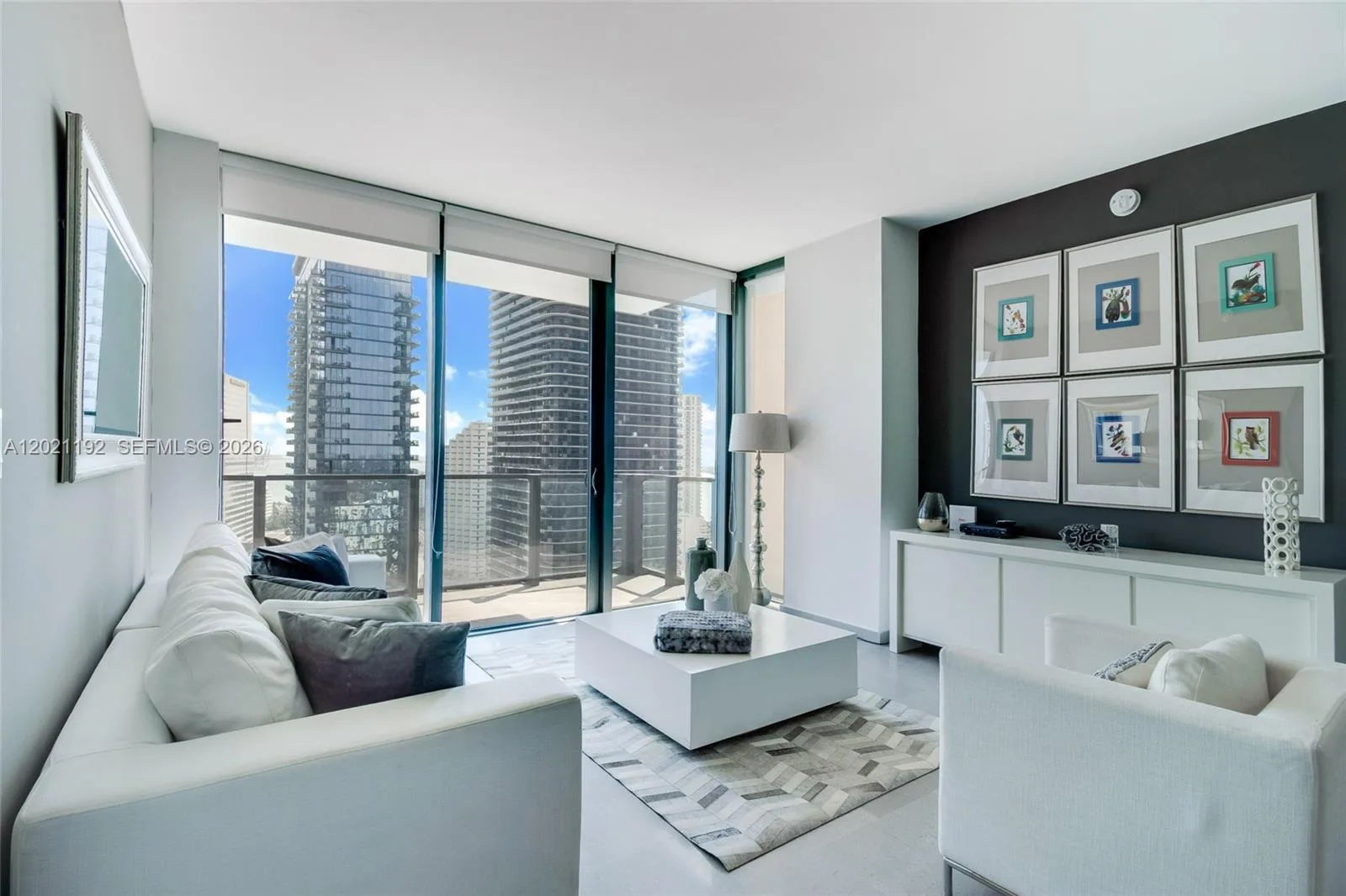 88 SW 7th St # 1905, Miami, FL 33130 photo 4