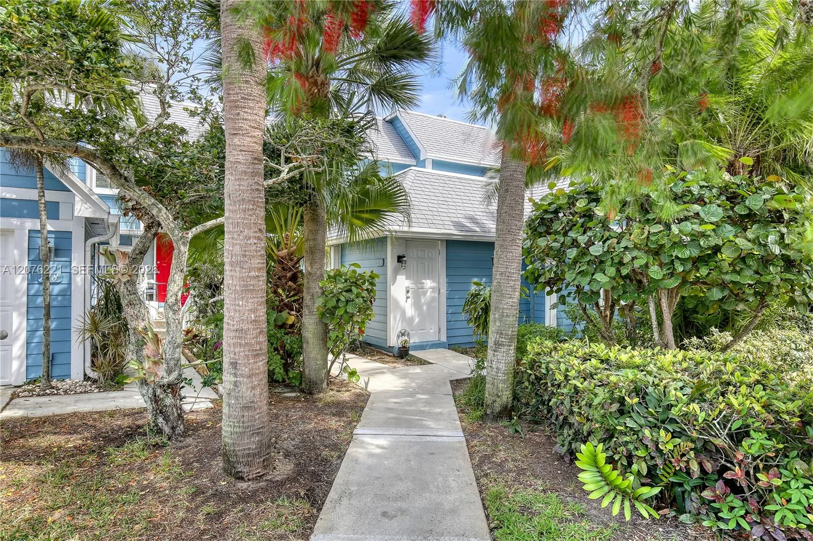 119 Ocean Dunes Cir, Jupiter, FL 33477 photo 2