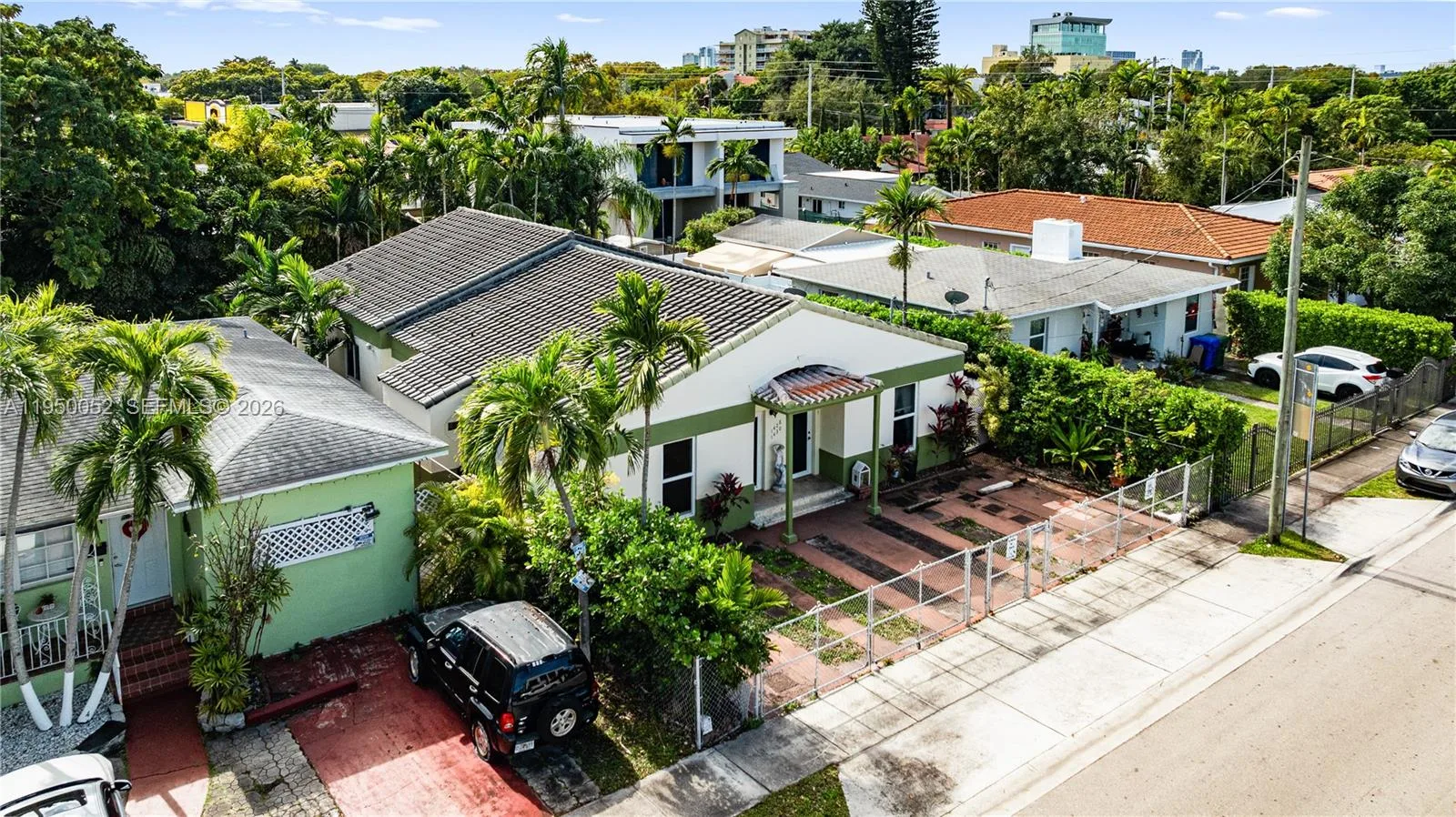 1428 SW 20th St, Miami, FL 33145 photo 10