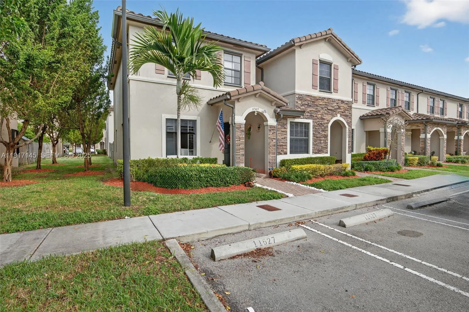 11527 SW 248th Ln, Homestead, FL 33032 photo 2