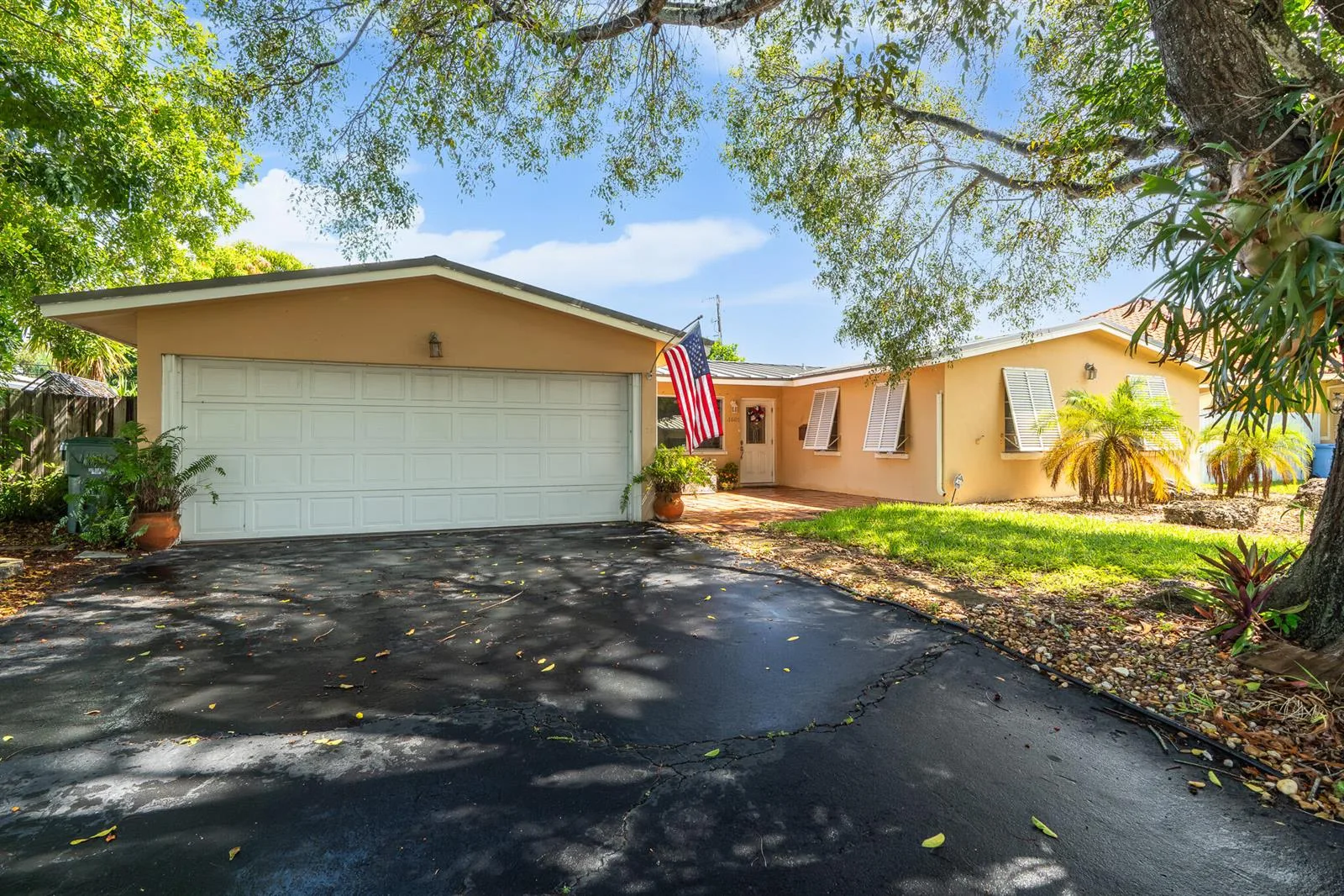 1601 NE 48TH Court, Oakland Park, FL 33334 photo 3