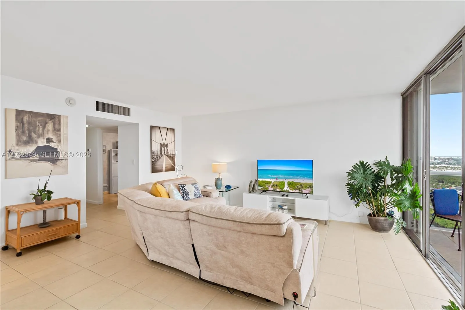 3675 N Country Club Dr # 2201, Aventura, FL 33180 photo 12