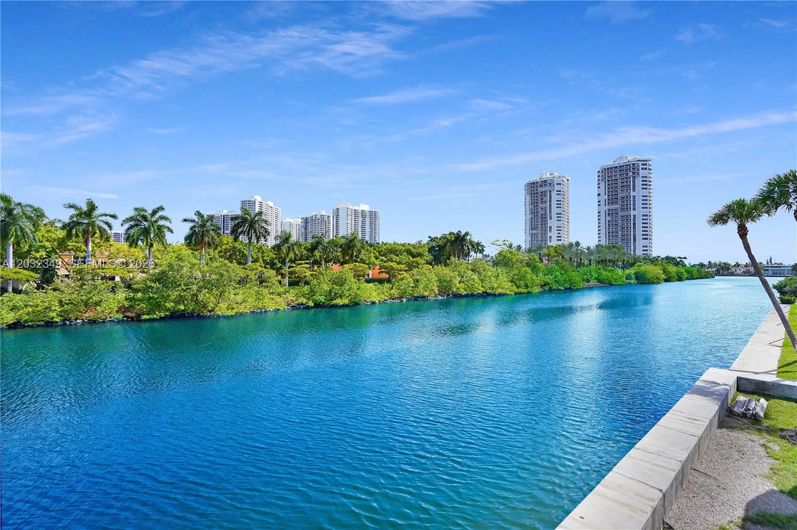 3675 N Country Club Dr # 2201, Aventura, FL 33180 photo 2
