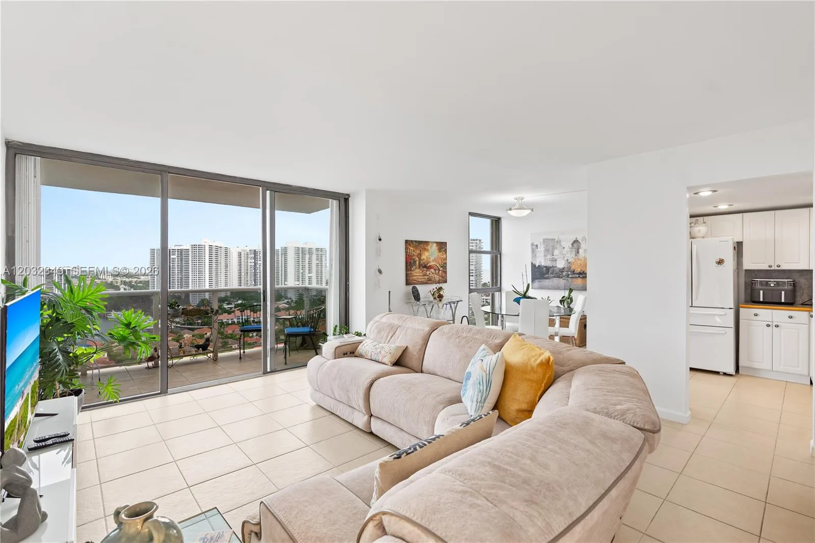 3675 N Country Club Dr # 2201, Aventura, FL 33180 photo 8