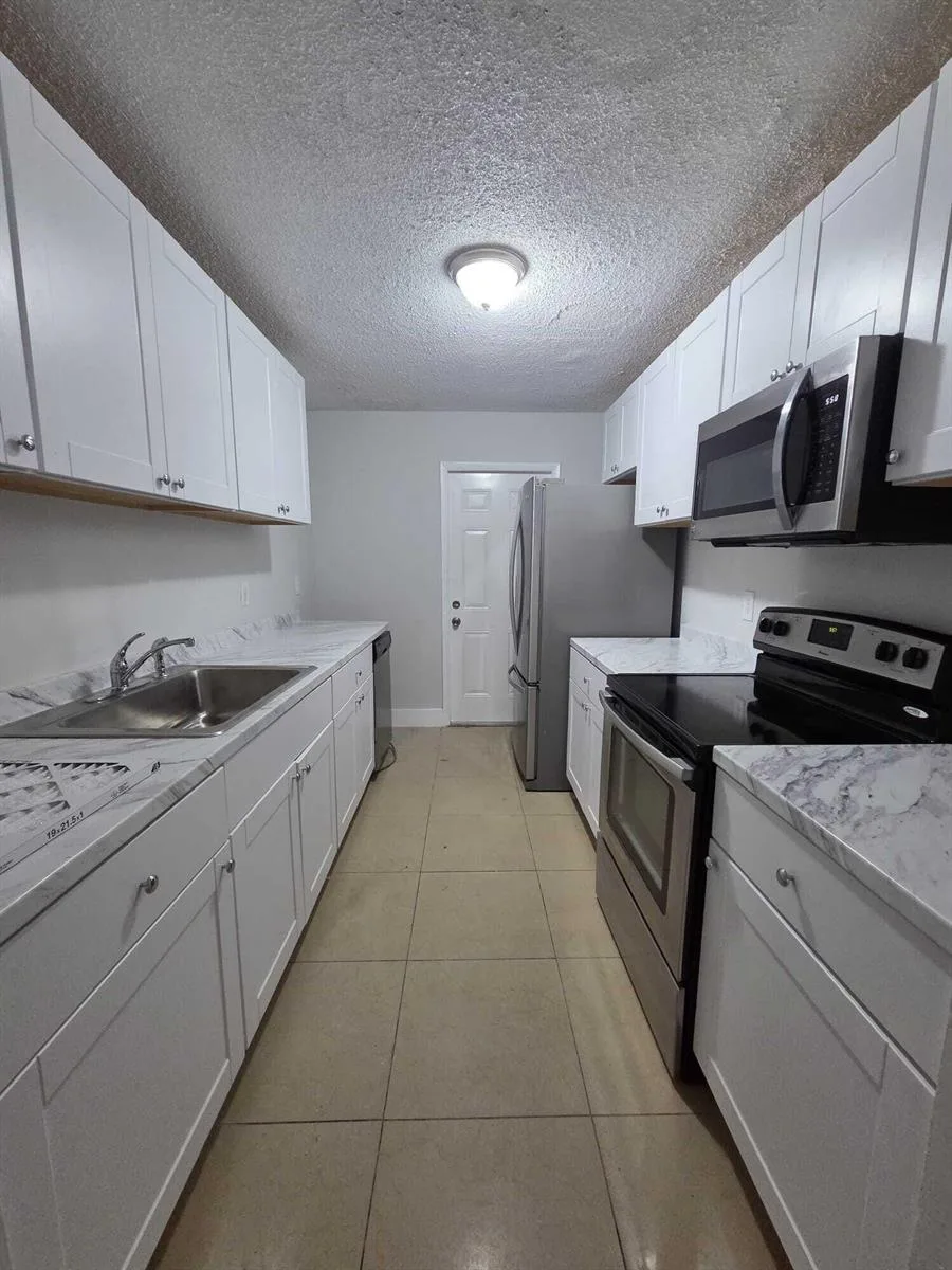 18050 NW 41st Place, Miami Gardens, FL 33055
