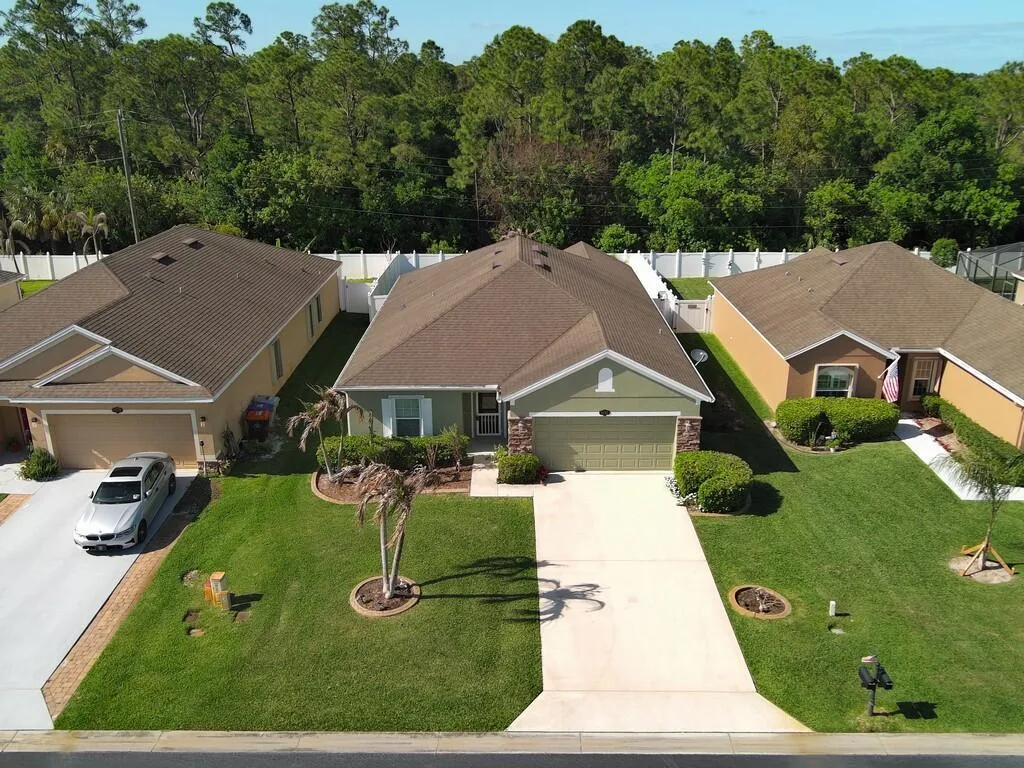8131 Westfield Circle, Vero Beach, FL 32966 photo 2