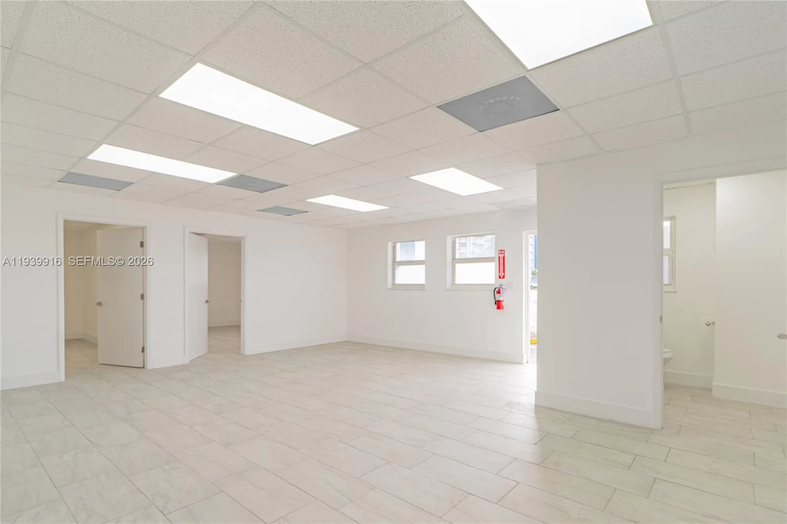 1615 W 31st Pl, Hialeah, FL 33012 photo 3