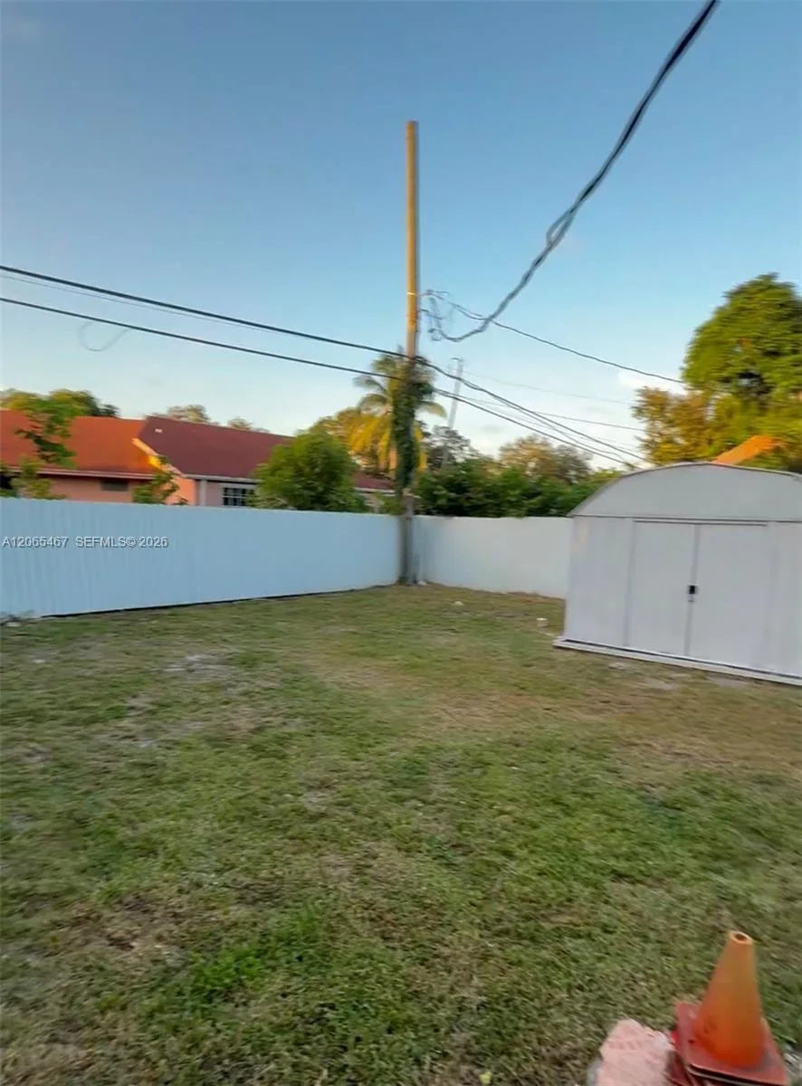 41 NE 195th St, Miami, FL 33179 photo 8