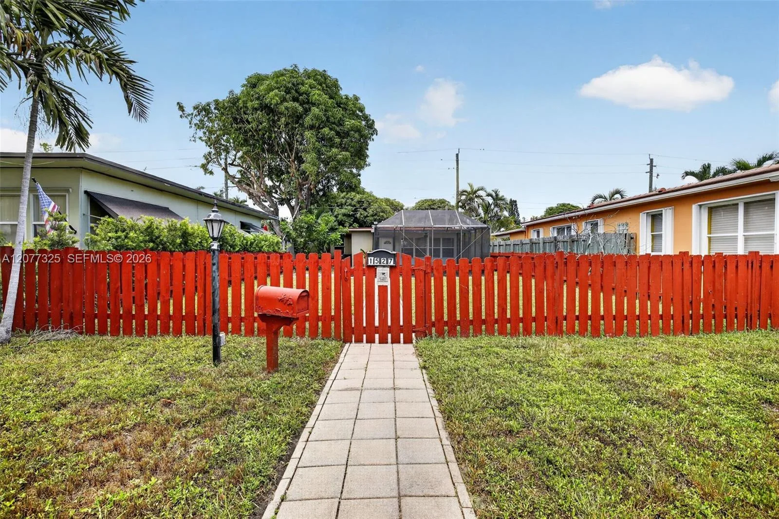 1527 Jackson St, Hollywood, FL 33020
