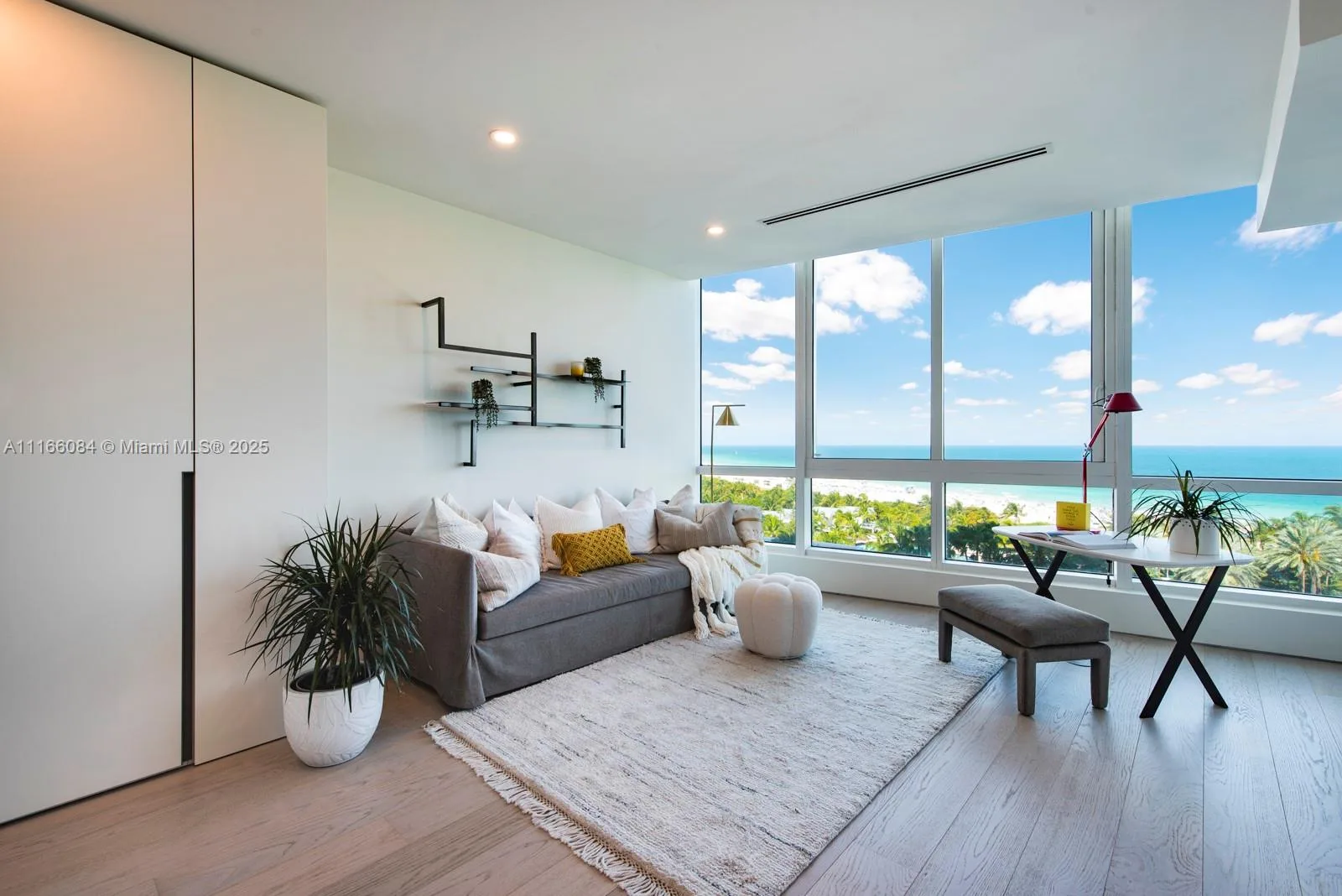 100 S Pointe Dr # 908, Miami Beach, FL 33139 photo 10