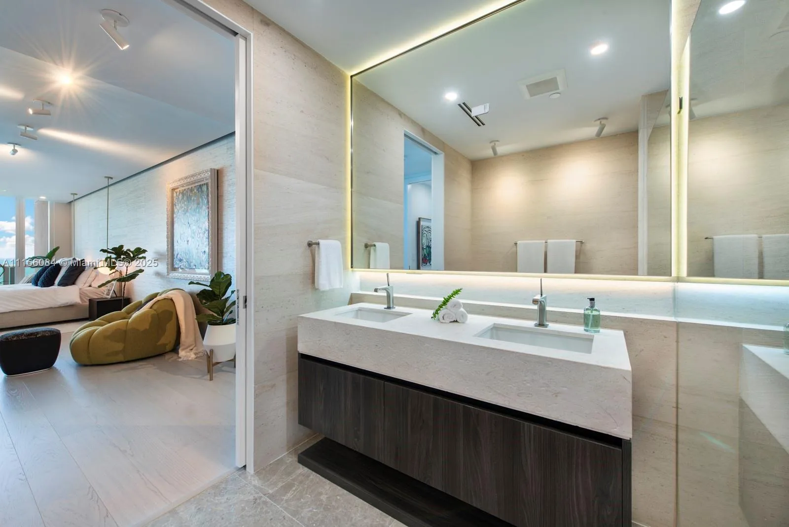 100 S Pointe Dr # 908, Miami Beach, FL 33139 photo 8