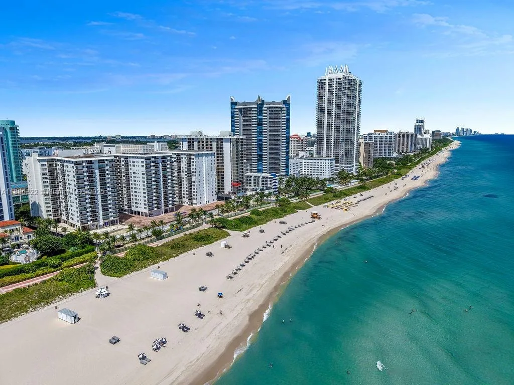 6039 Collins Ave # 1126, Miami Beach, FL 33140