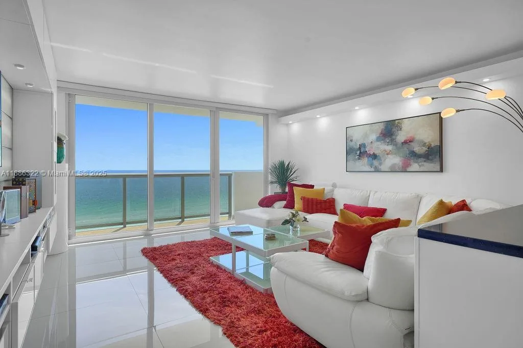 6039 Collins Ave # 1126, Miami Beach, FL 33140 photo 3